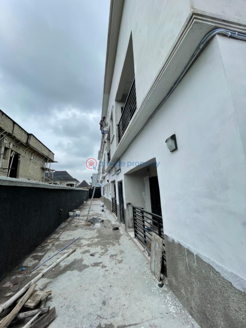 2 bedroom Block Of Flats For Rent Sharon Estate, New Road Awoyaya Ajah Lagos - 2