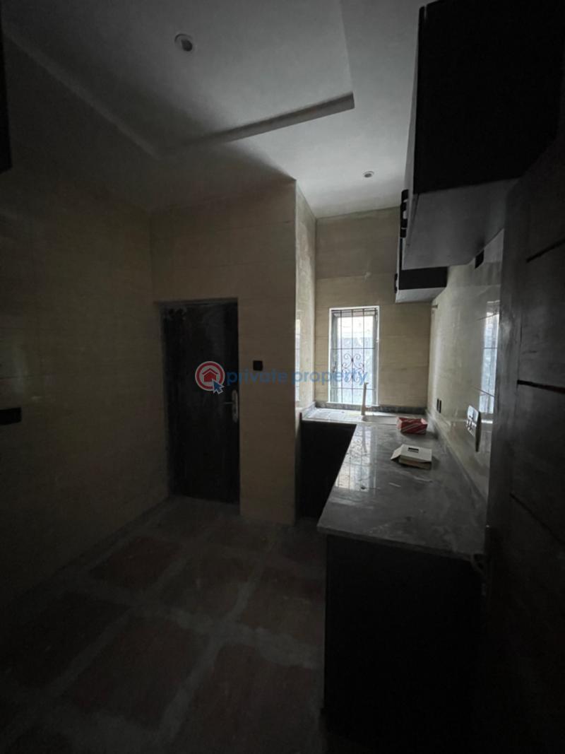 2 bedroom Block Of Flats For Rent Sharon Estate, New Road Awoyaya Ajah Lagos - 5