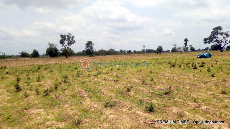 40 hectares of prime land located in the prestigious apo hilltop in apo tafyi district - 1 Mixed use Land For Sale Hilltop, Tafyil District, Cadastral Apo Abuja Phase 2  - 1
