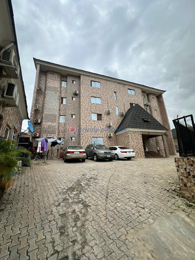 10 bedroom Hotel For Sale Wuse Abuja Phase 1  - 1