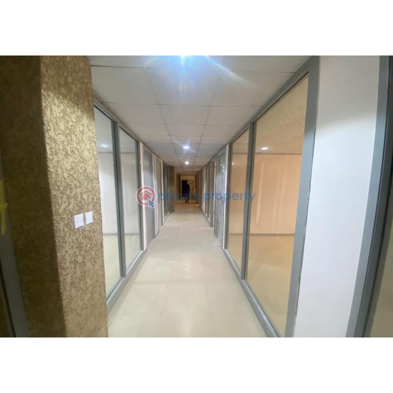 40 sqm office space for rent at  onikan, lagos island, price:2.2m - 3 Office For Rent Onikan Lagos Island  - 3