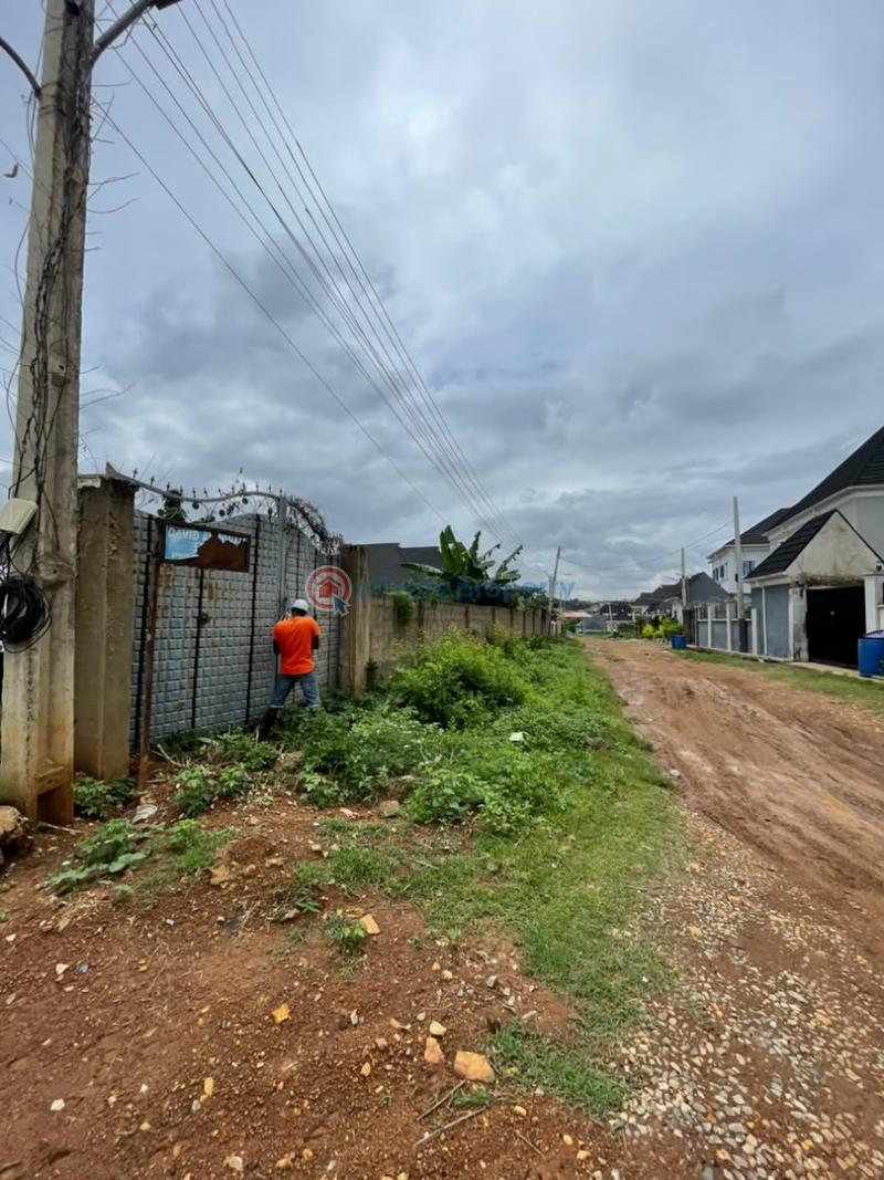 Land For Sale Behind Nipco Gas, Oke’badan Estate, Akala Way, Akobo, Ibadan Ibadan Oyo - 3
