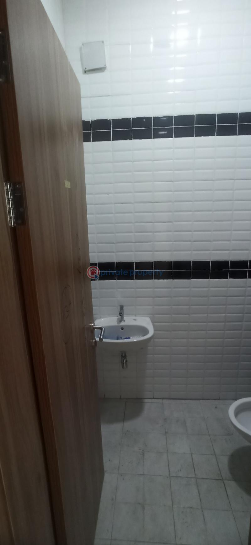 Shop For Rent Wuse II Abuja Phase 1  - 4