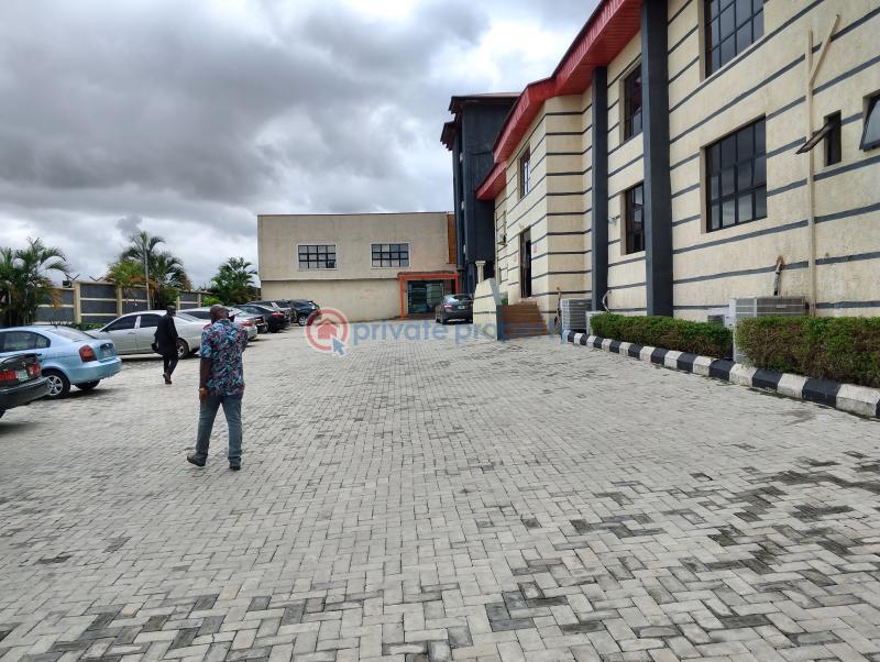 45 rooms hotels with event center - 1 10 bedroom Hotel For Sale Alausa Ikeja Lagos - 1