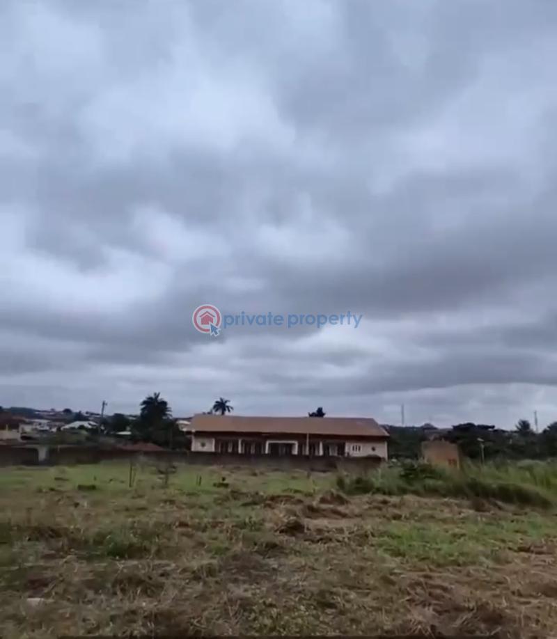 Land For Sale Location: Behind Brent Mall, Off Saw Mill Old Ife Road, Ibadan. Ibadan Oyo