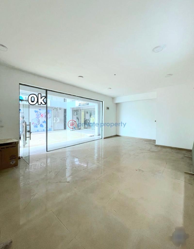 Shop For Rent Lekki Phase 1 Lagos - 0