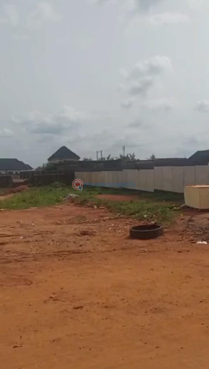 Mixed use Land For Sale Former Rcc Yard, Along Benin Sapele Road, After Evbukhu Junction Benin Edo - 3