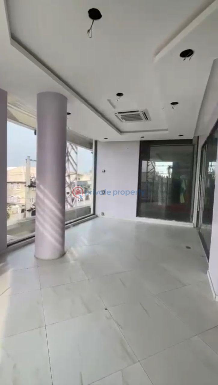 Shop For Rent Lekki Phase 1 Lagos - 4