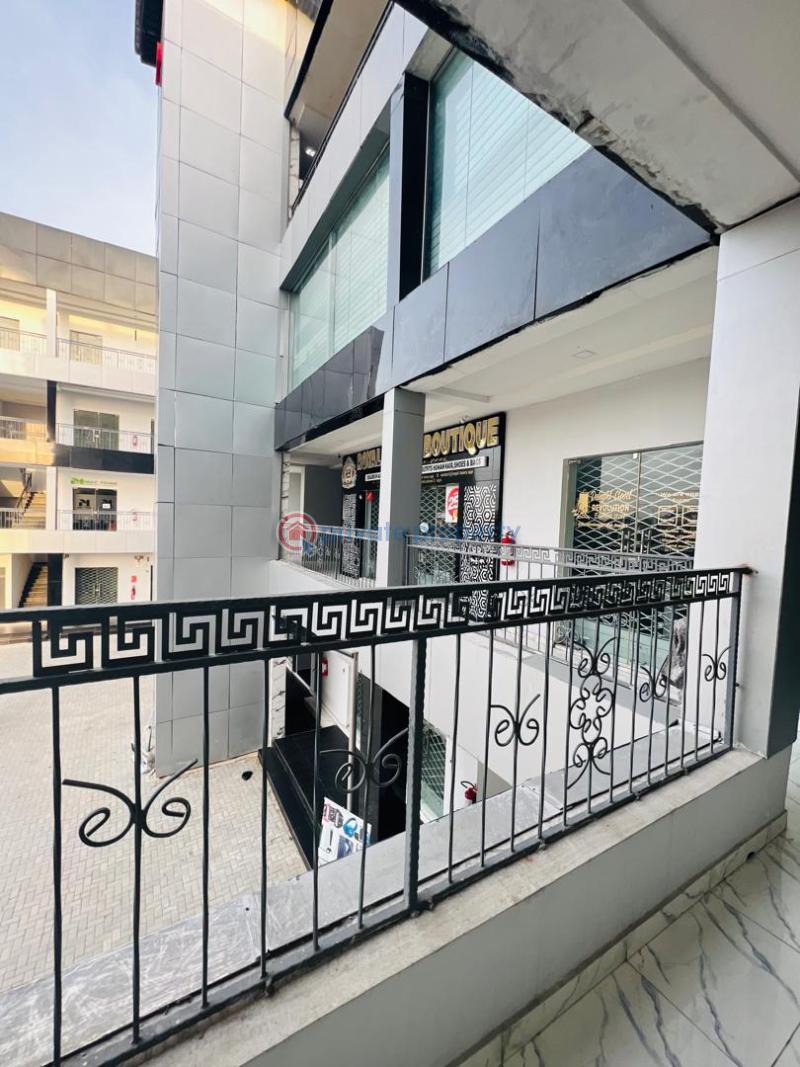 Shop For Rent Before Chevron, Lekki Ologolo Lekki Lagos - 10