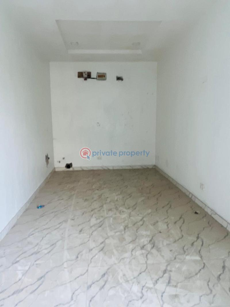 Shop For Rent Before Chevron, Lekki Ologolo Lekki Lagos - 8