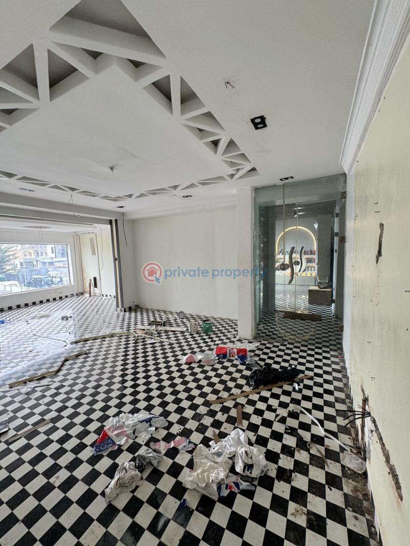 Shop For Rent Lekki Phase 1 Lagos - 1