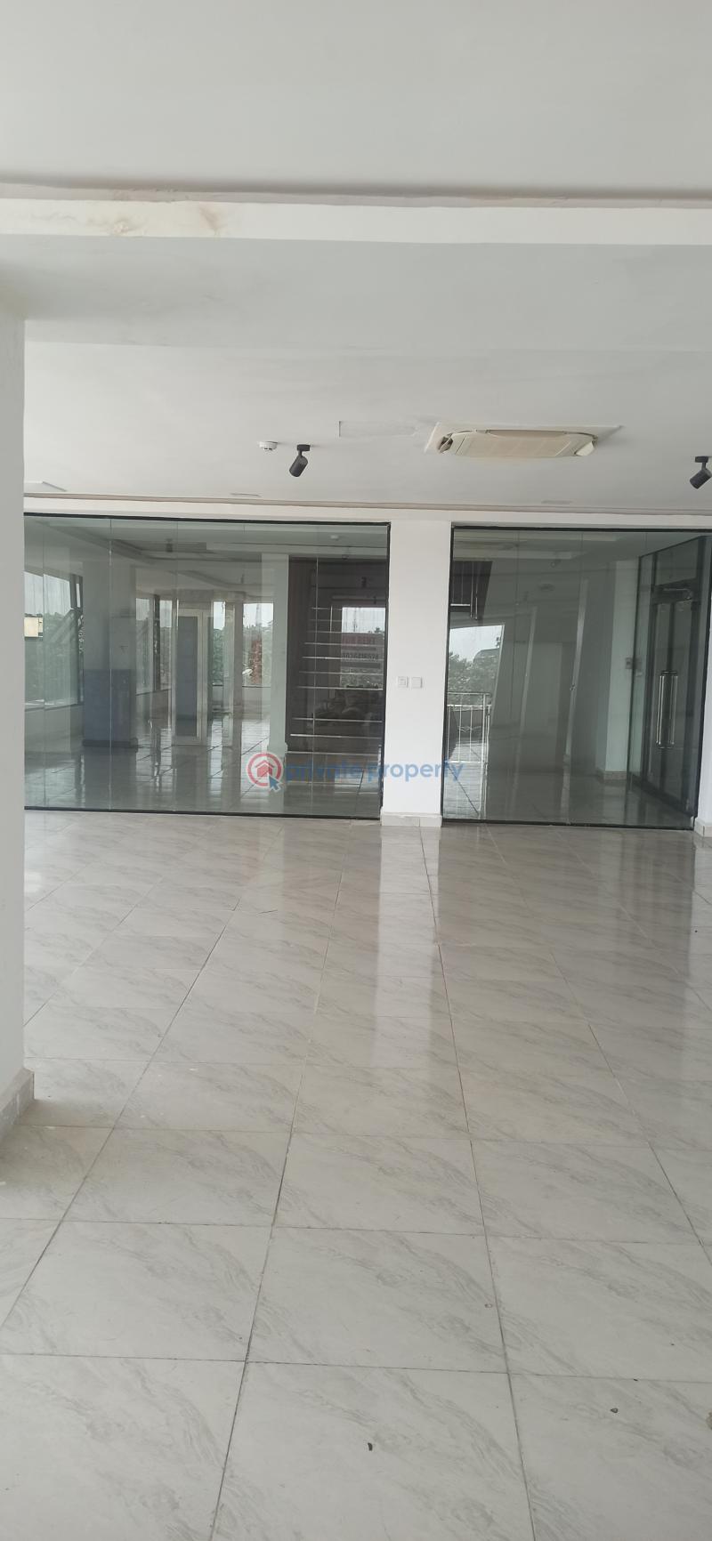 Mall/Complex/Plaza For Rent Wuse II Abuja Phase 1  - 3