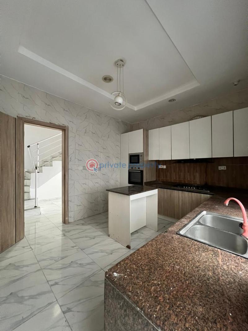 4 bedroom Detached Duplex For Rent Lekki Phase 2 Lagos - 3