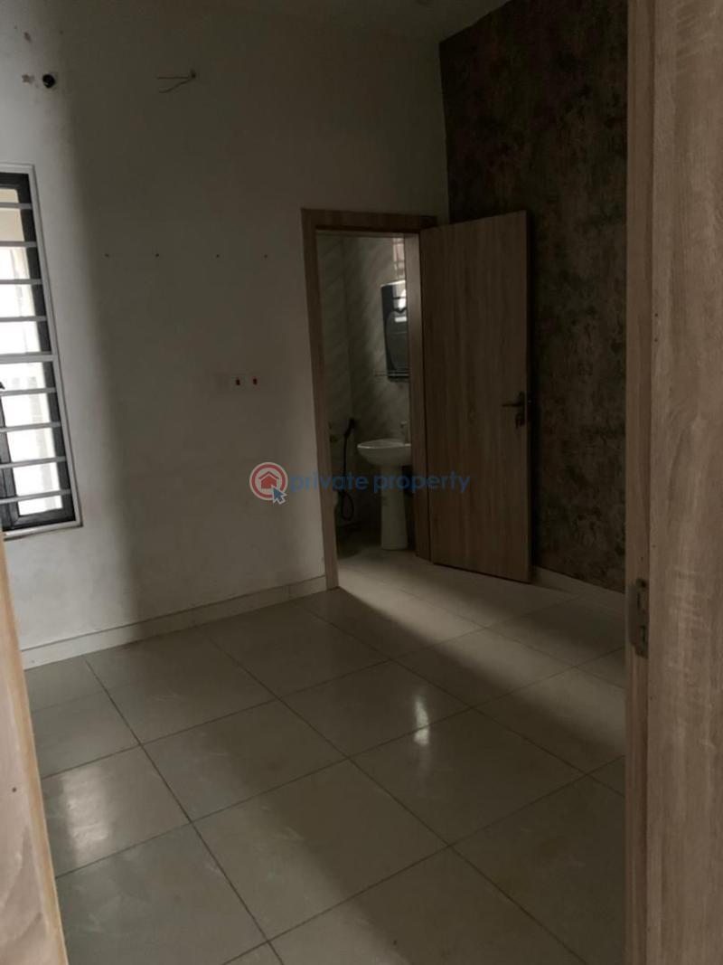 4 bedroom Terraced Duplex For Rent Lekki Phase 2 Lagos - 2