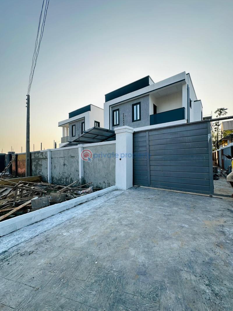 4 bedroom Detached Duplex For Sale Estate Magodo GRA Phase 1 Ojodu Lagos - 0