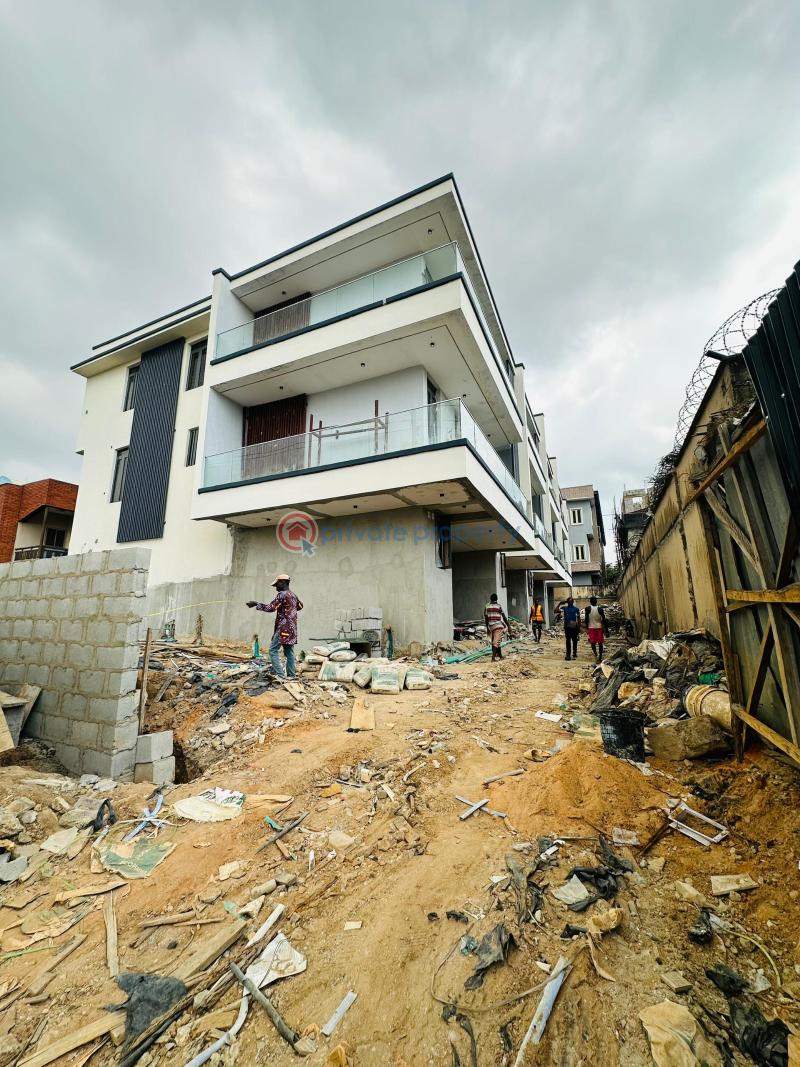 4 bedroom Terraced Duplex For Sale Estate Ogudu GRA Lagos - 0