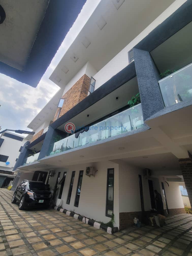 4 bedroom Terraced Duplex For Rent Ologolo Lekki Lagos - 0
