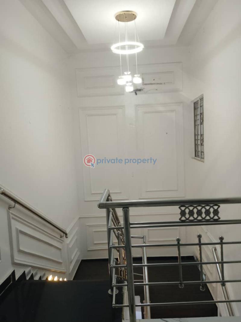 4 bedroom Duplex For Rent White House, Liberty Academy Opposite Taska Filling Station Akala Express Ibadan Oyo - 2