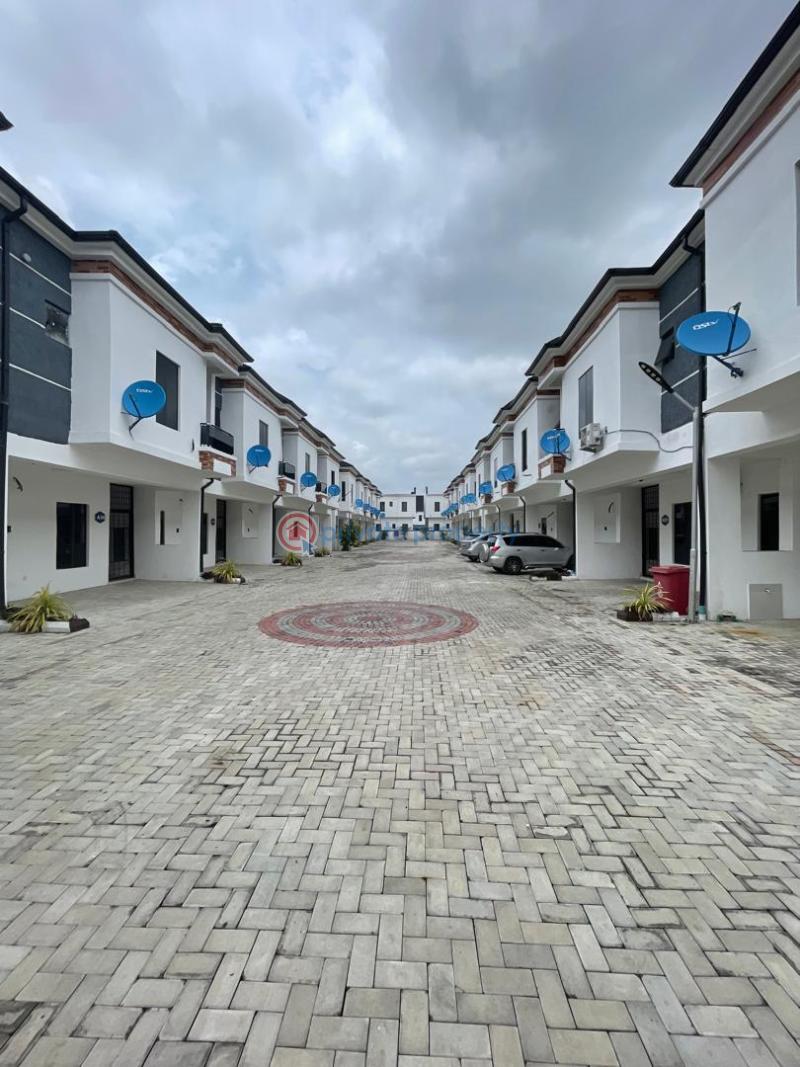 4 bedroom Terrace For Sale Vgc, Lekki Victoria Garden City Lekki Lagos - 13