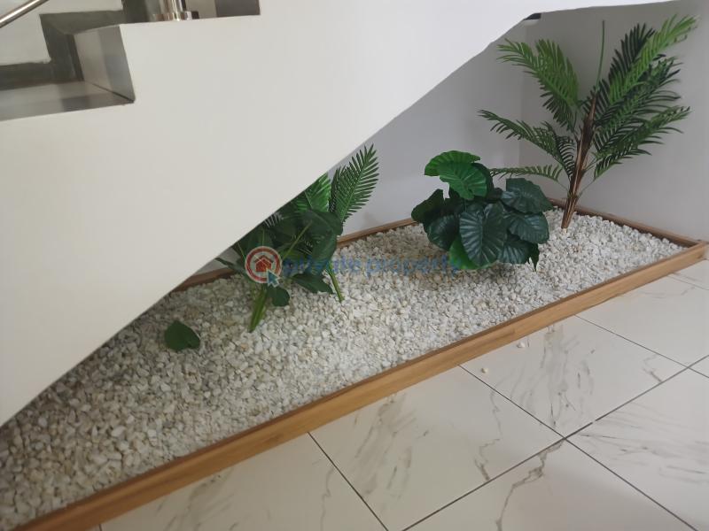 4 bedroom House For Sale Jericho, Gra Ibadan Oyo - 17