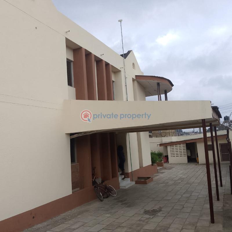 4bedroom duplex with a 3bedroom bungalow - 2 7 bedroom Duplex For Sale Ayoola Drive, New Bodija, Bodija Ibadan Oyo - 2