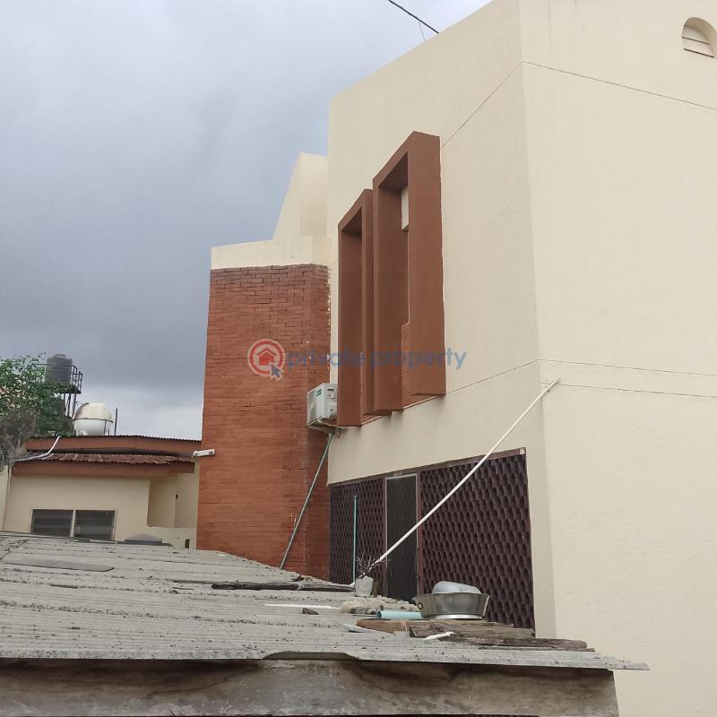 4bedroom duplex with a 3bedroom bungalow - 3 7 bedroom Duplex For Sale Ayoola Drive, New Bodija, Bodija Ibadan Oyo - 3