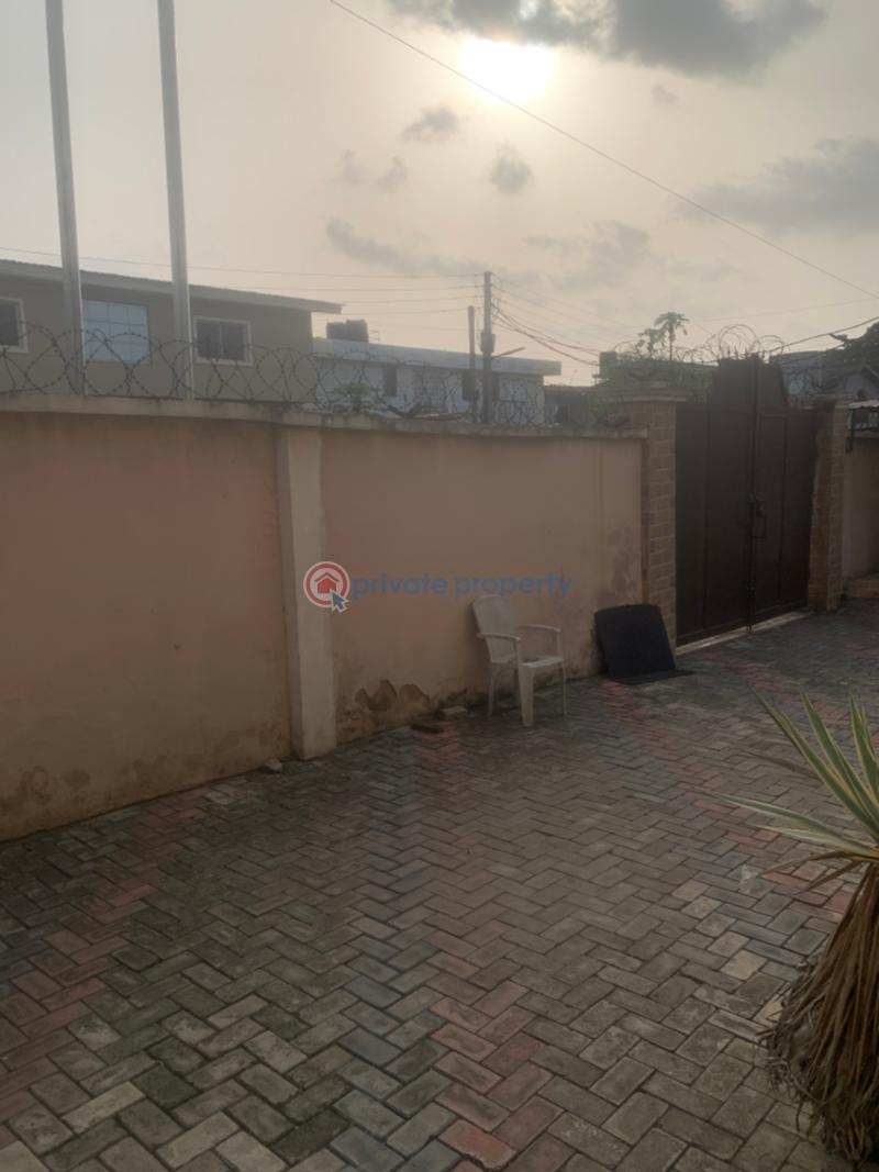 4 bedroom Detached Duplex For Sale Longe Street Agidinbgi Ikeja Lagos - 6