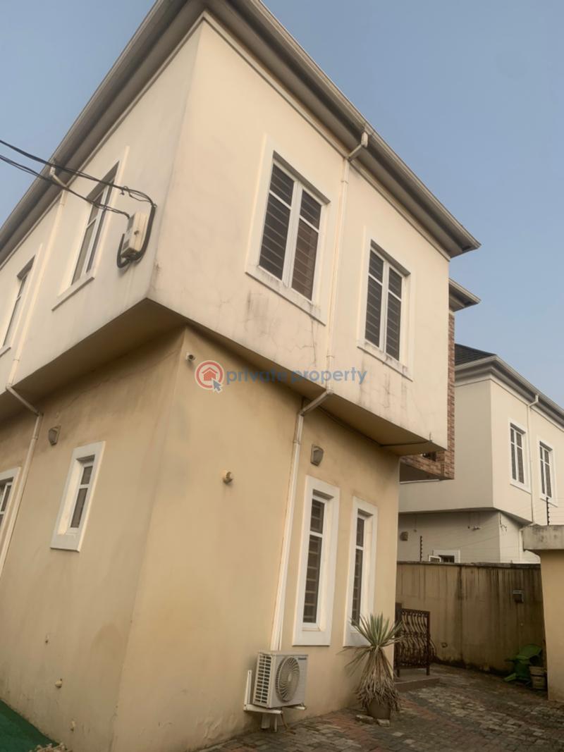 4 bedroom Detached Duplex For Sale Longe Street Agidinbgi Ikeja Lagos - 3