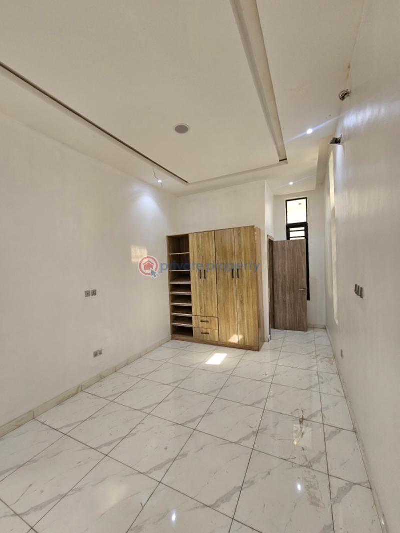4bedroom fully detached duplex - 7 4 bedroom Detached Duplex For Sale Victoria Garden City Lekki Lagos - 7