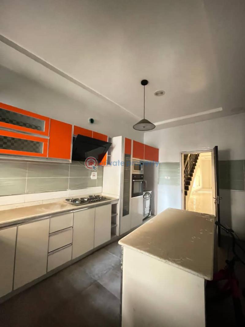4 bedroom Detached Duplex For Sale Estate Ikota Lekki Lagos - 3