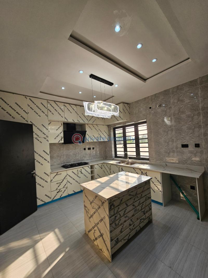 4 bedroom Duplex For Sale Abraham Adesanya Ajah Lagos - 7