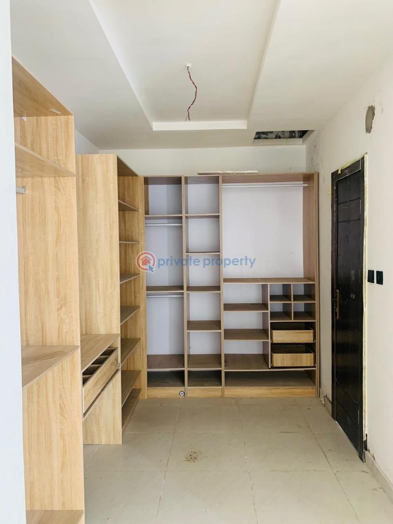 4 bedroom Detached Duplex For Sale Chevron Drive Lekki Lagos - 4