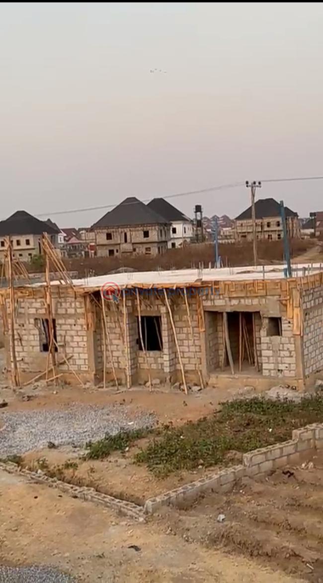 4bedroom fully detached duplex with bq at decking level - 1 4 bedroom Detached Duplex For Sale 4bedroom Fully Detached Duplex With Bq At Decking Level In Suram Estate Lugbe Abuja Phase 4  - 1