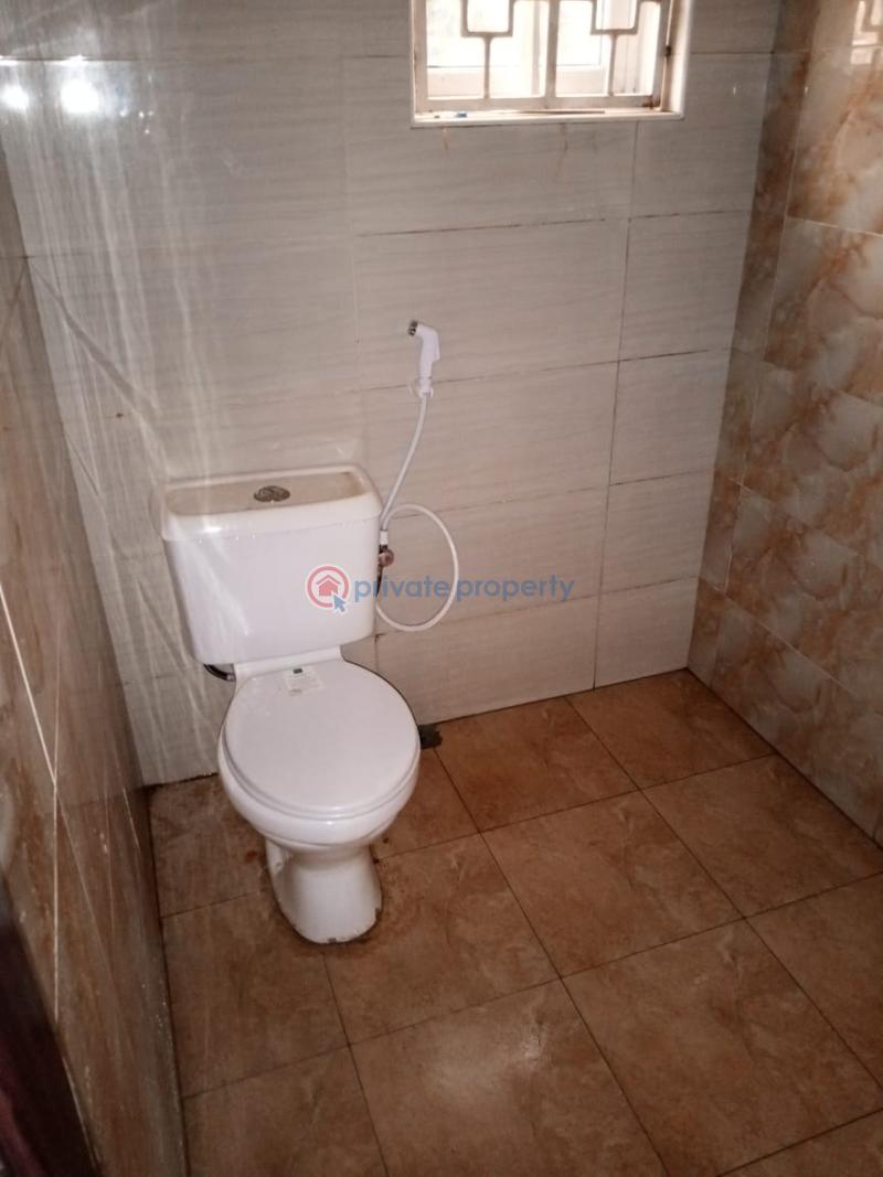 4 bedroom Semi detached Bungalow For Sale Wuse. Zone 1-7 Abuja Phase 1  - 3