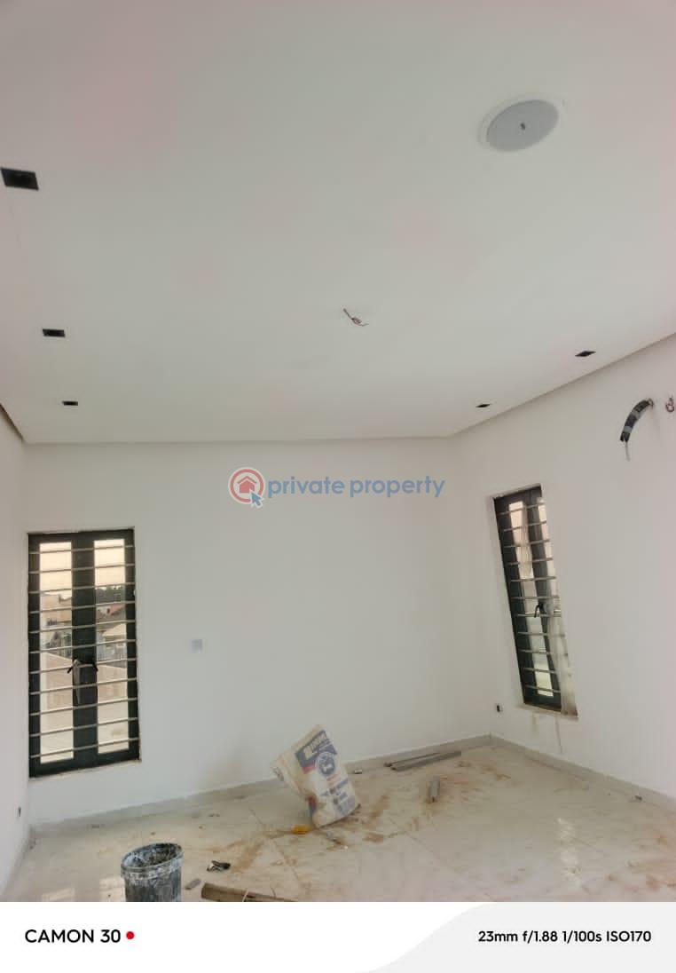 4 bedroom Semi detached Duplex For Sale Estate Magodo GRA Phase 1 Ojodu Lagos - 1