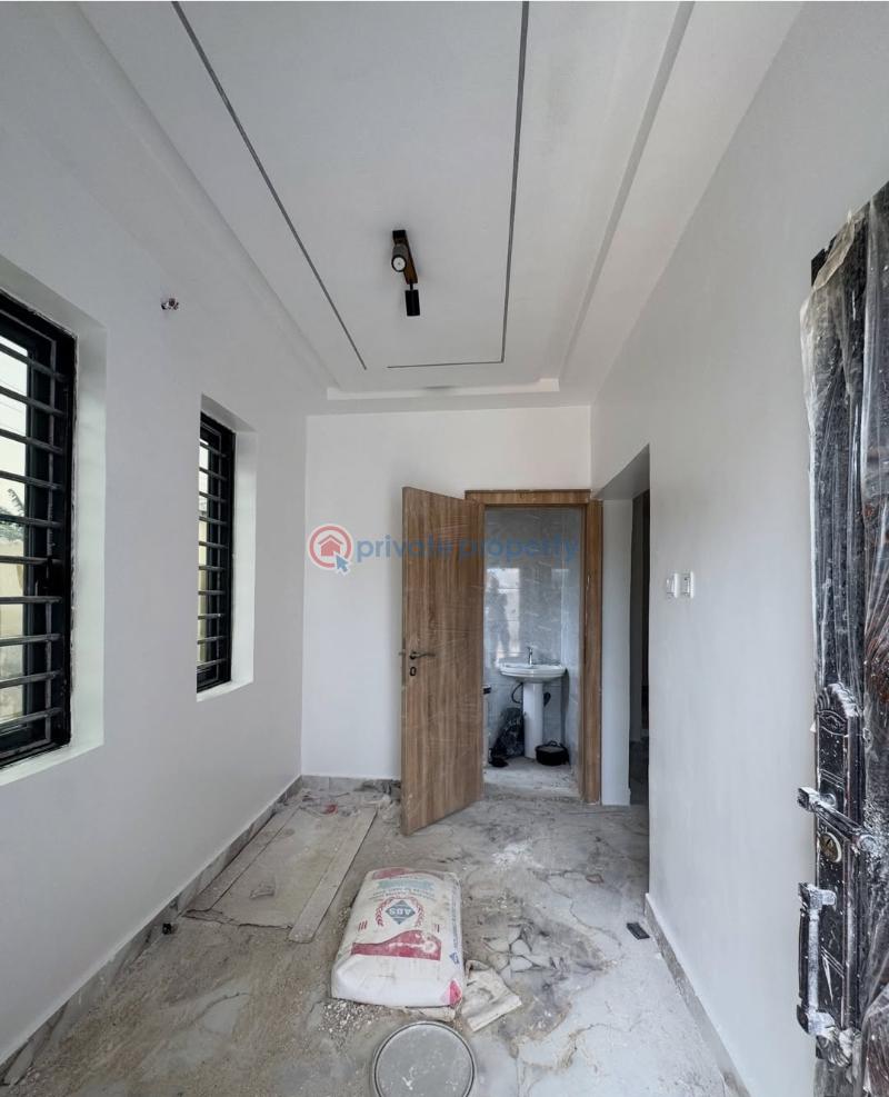 4 bedroom Semi detached Duplex For Sale Woji New Layout Port Harcourt Rivers - 3