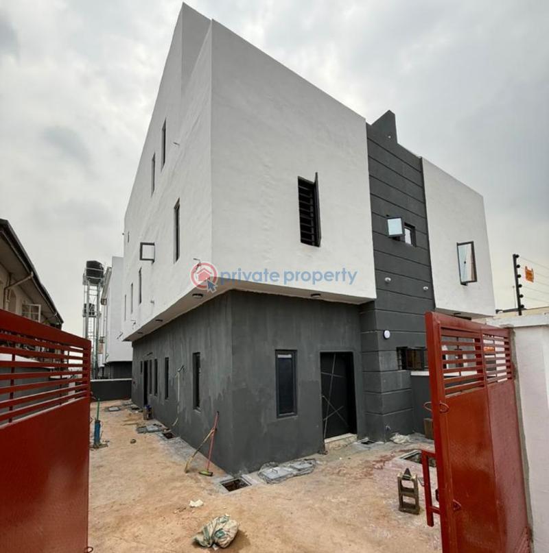 4 bedroom Semi detached Duplex For Sale Estate Magodo GRA Phase 1 Ojodu Lagos - 0