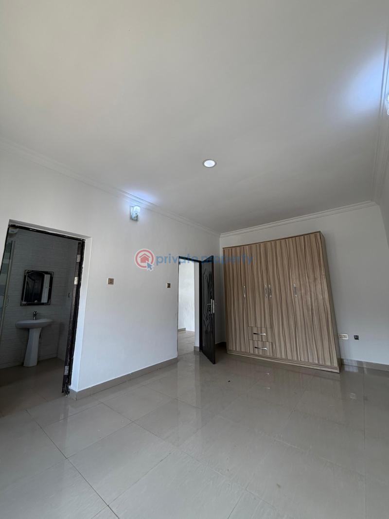 4 bedroom Semi detached Duplex For Sale Kolapo Ishola Gra, Akobo Akobo Ibadan Oyo - 3
