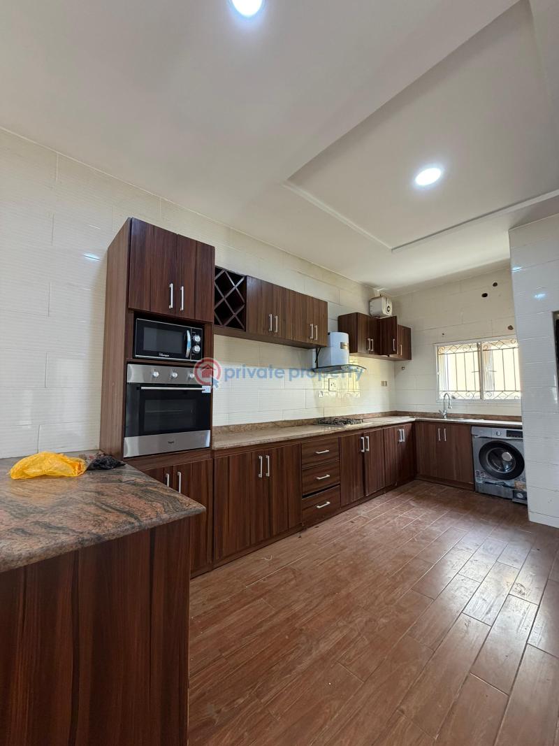 4 bedroom Semi detached Duplex For Sale Kolapo Ishola Gra, Akobo Akobo Ibadan Oyo - 14