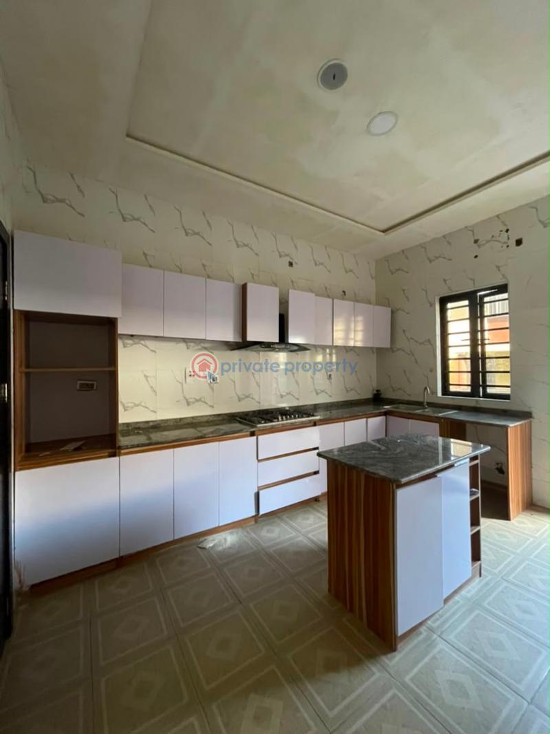 4 bedroom Semi detached Duplex For Rent Ikota Lekki Lagos - 3