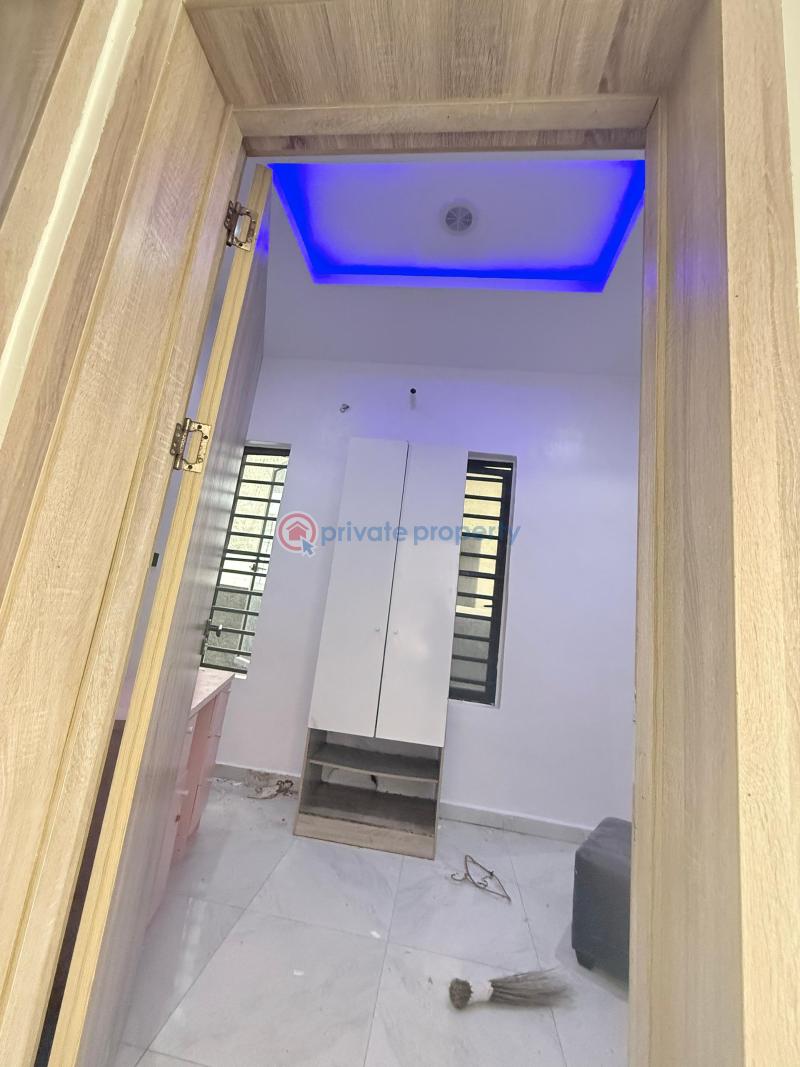 4 bedroom Semi detached Duplex For Rent Ikota Gra Ikota Lekki Lagos - 9