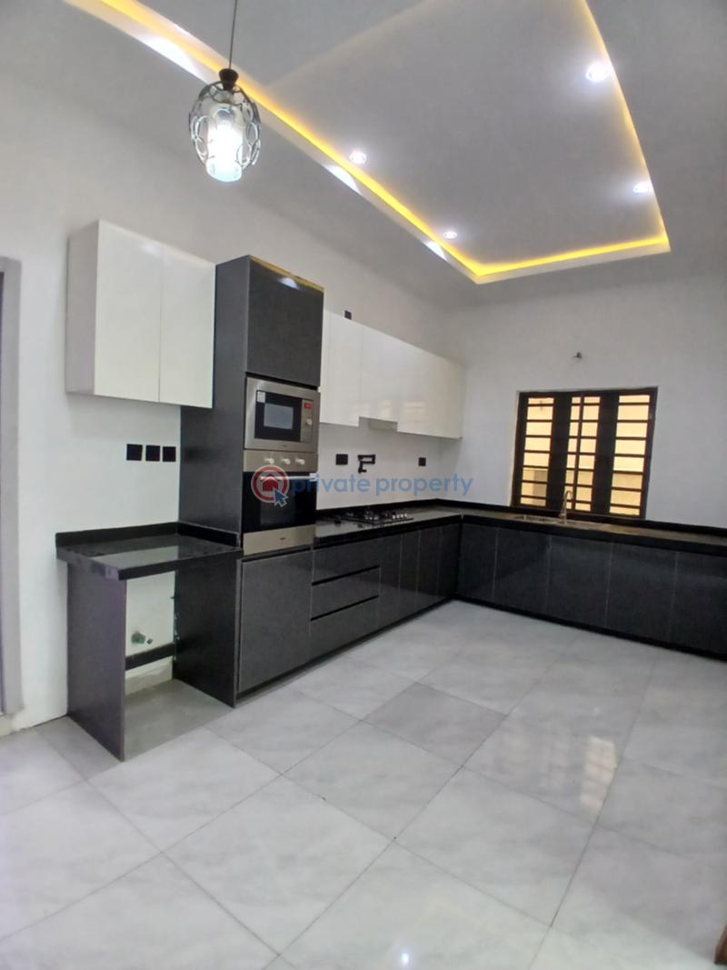 4 bedroom Semi detached Duplex For Sale Ogudu Gra Phase2 Ogudu GRA Lagos - 2