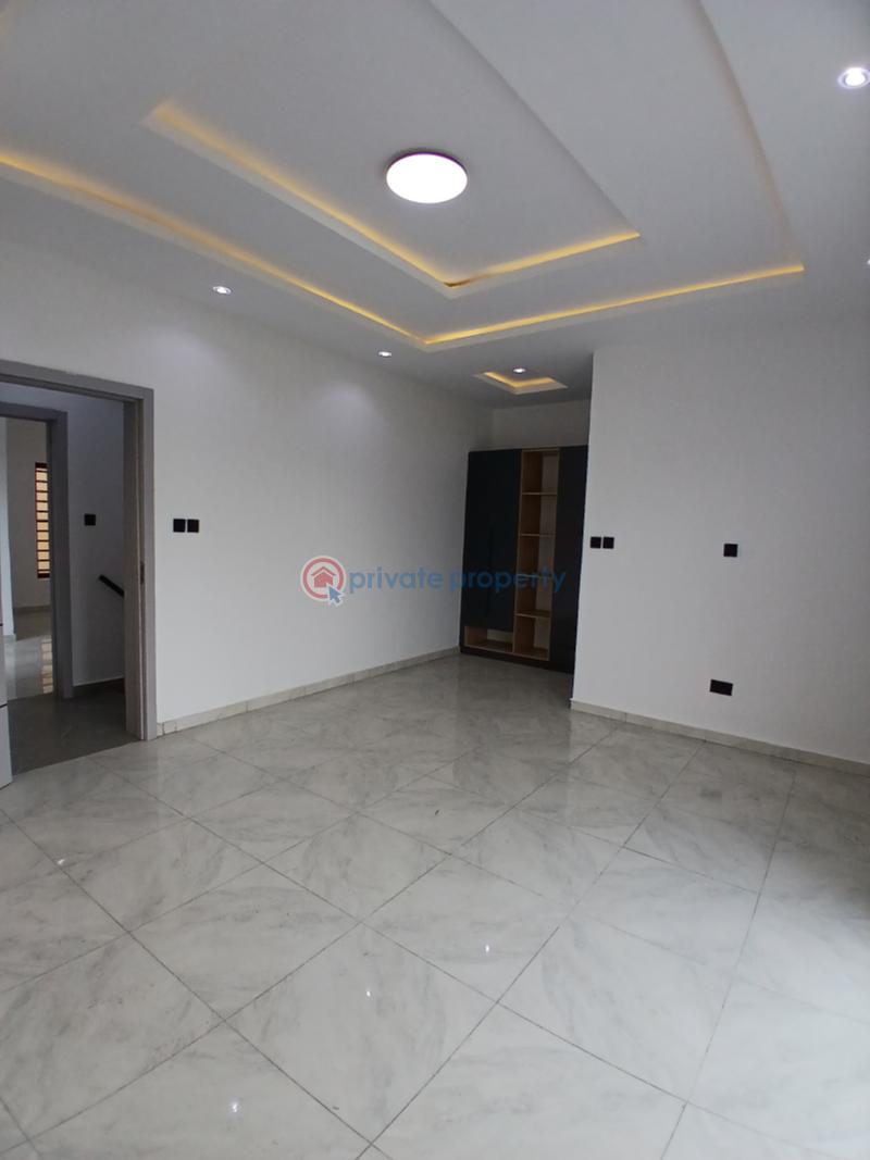 4 bedroom Semi detached Duplex For Sale Ogudu Gra Phase2 Ogudu GRA Lagos - 9