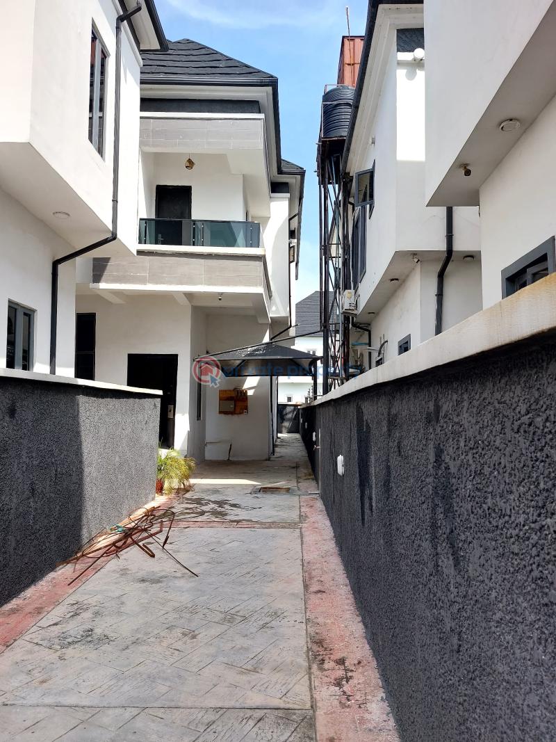 4 bedroom Duplex For Sale In A Gated And Secured Estate Chevron Drive Lekki Lagos - 0