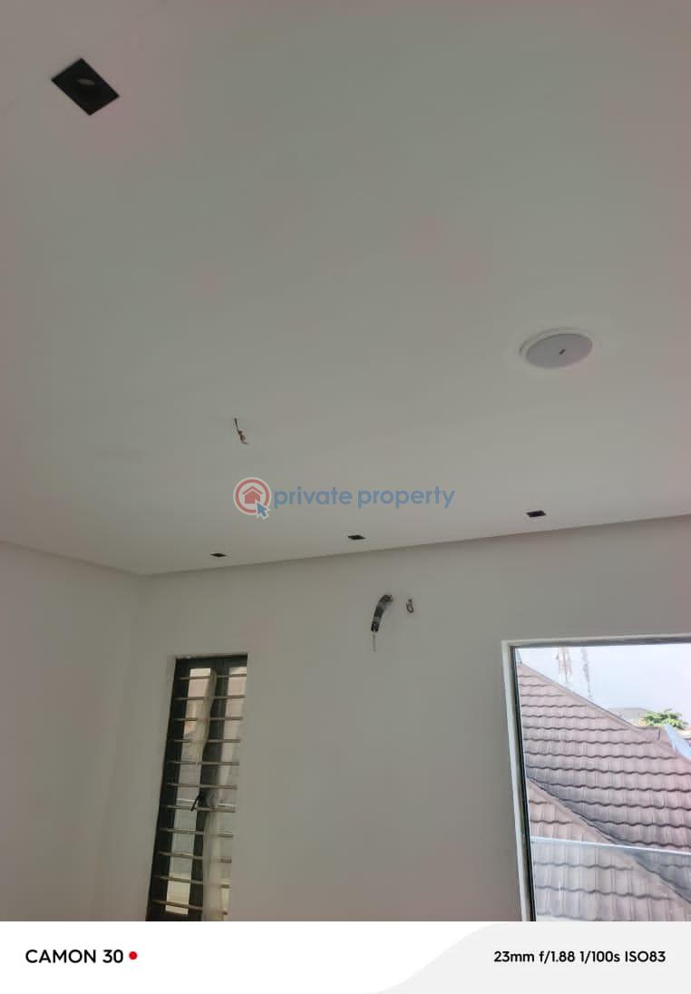 4 bedroom Semi detached Duplex For Sale Estate Magodo GRA Phase 1 Ojodu Lagos - 6