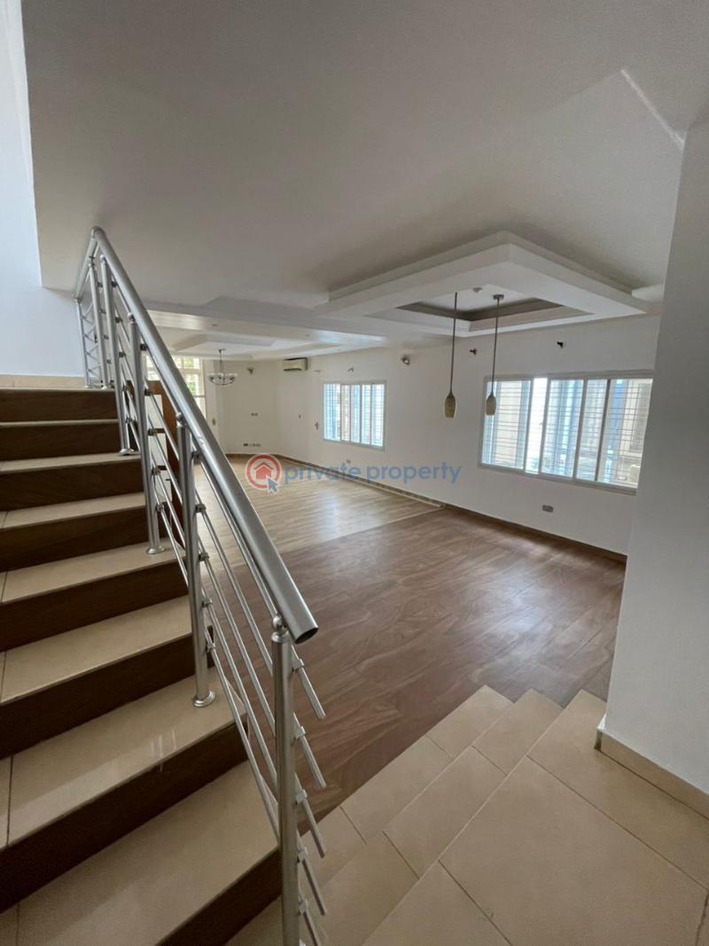 4 bedroom House For Rent Pinnock Beach Estate Osapa Lekki Lagos - 14