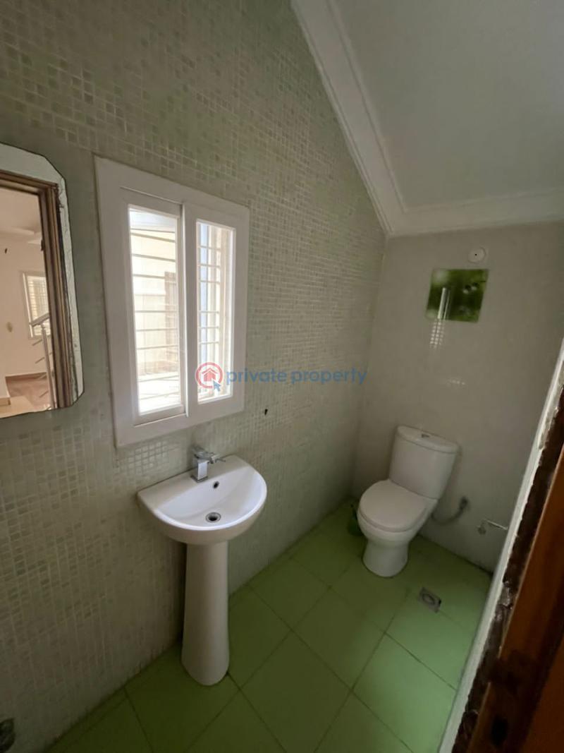 4 bedroom House For Rent Pinnock Beach Estate Osapa Lekki Lagos - 6