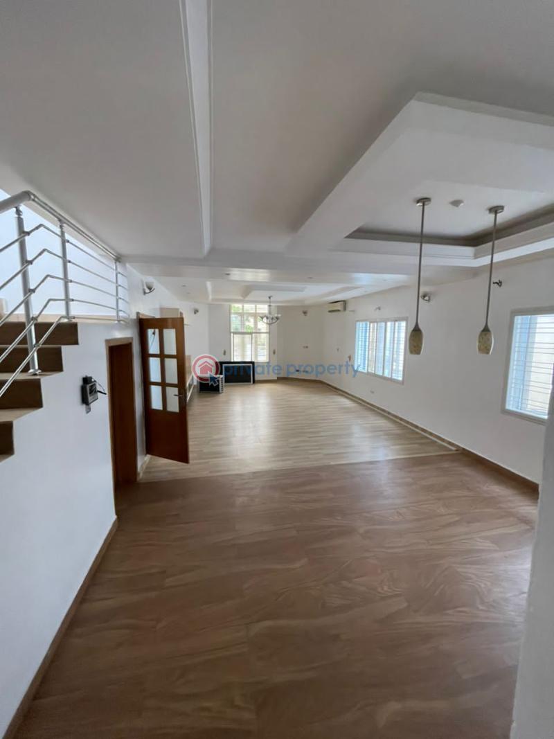 4 bedroom House For Rent Pinnock Beach Estate Osapa Lekki Lagos - 11