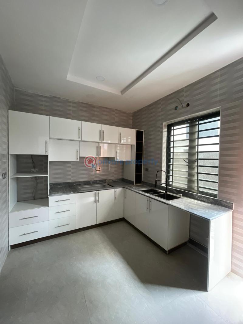 4 bedroom Detached Duplex For Sale Estate Ikota Lekki Lagos - 5
