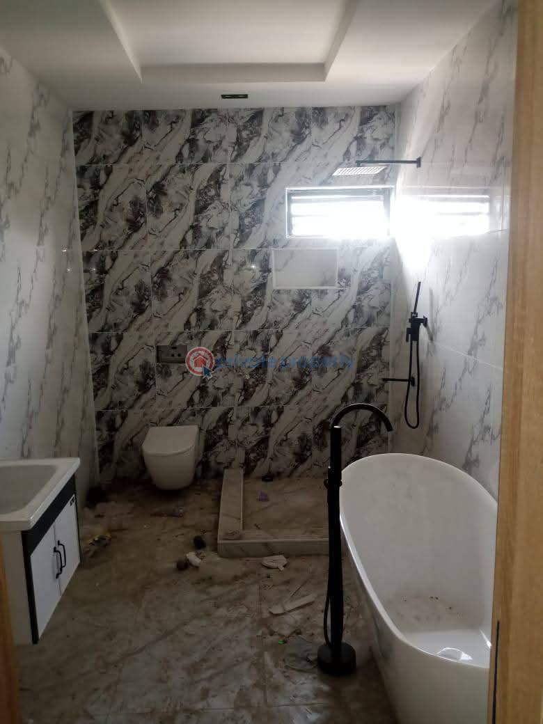 4 bedroom House For Sale Millennium Estate Gbagada Lagos - 7